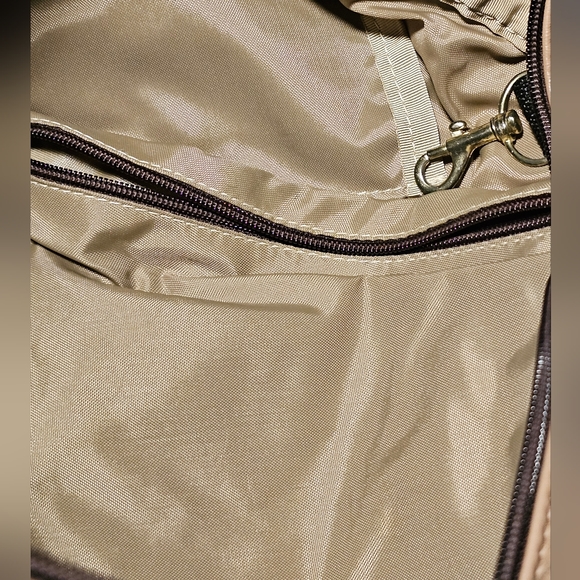 AmeriBag Classic Leather Healthy Back Bag - Picture 13 of 16